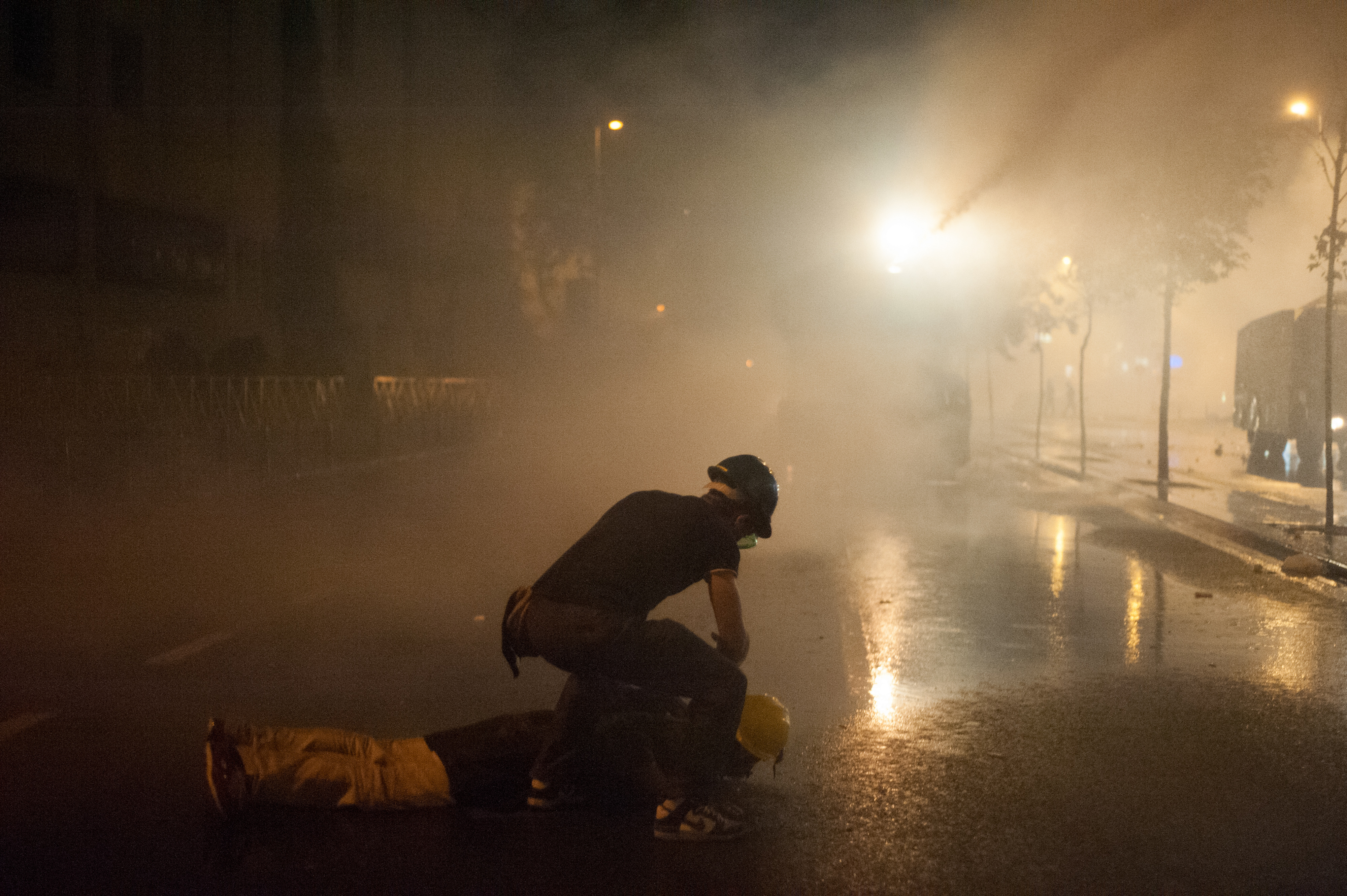 police_action_during_gezi_park_night_protests_in_istanbul-_events_of_june_15_2013-5
